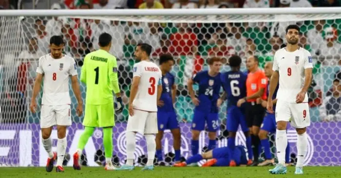Iran dọa tẩy chay lễ bốc thăm World Cup