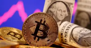 Vì sao Bitcoin thủng mốc 100.000 USD