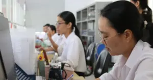 tiêu chuẩn và điều kiện tiếp nhận công chức
