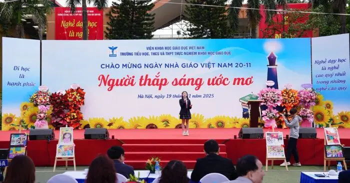nữ sinh lớp 5 phát biểu không cần giấy