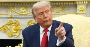 Ông Trump chỉ trích phóng viên