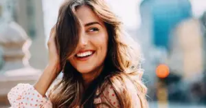 Phụ nữ quyến rũ hơn: 5 điều đơn giản tạo sức hút bền lâu