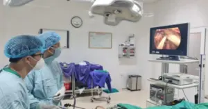 Ung thư tuyến giáp: 5 biểu hiện sớm cần chú ý