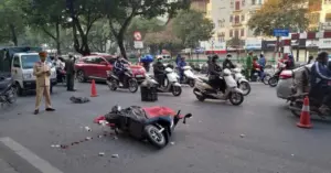 Tai nạn trên phố Hà Nội khiến nữ sinh viên thiệt mạng