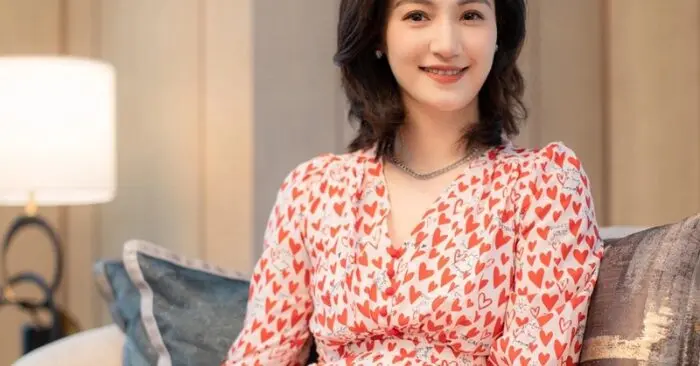 phượng hoàng xe lăn