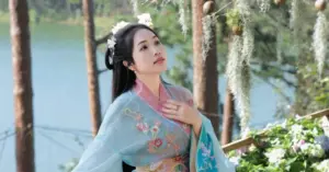 Cô chủ hóa tiên nữ hút khách, quán Đà Lạt bùng nổ