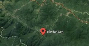 Người mẹ nghi dùng dao gây thương tích cho con