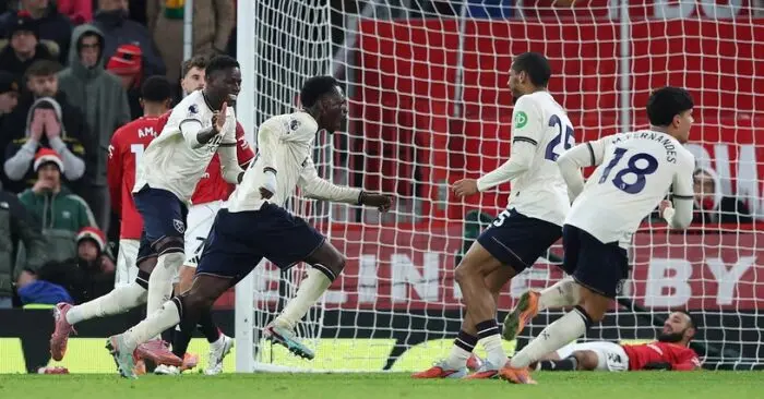 Ngoại hạng Anh: Man Utd 1-1 West Ham, Quỷ đỏ đánh rơi 2 điểm quý giá