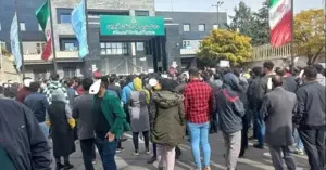 Iran tử hình kẻ lừa đảo đầu tư 350 triệu USD