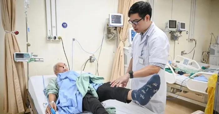 Đột quỵ cuối năm: Bác sĩ chỉ ra lý do tăng cao dịp Tết