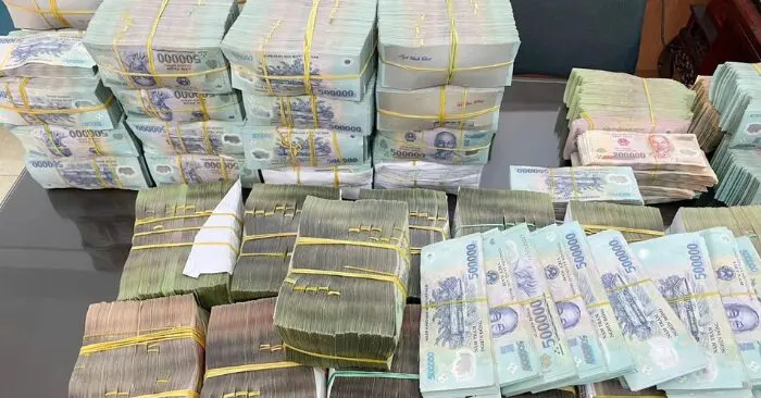 
Mại dâm TPHCM: Cựu tiếp viên hàng không cầm đầu đường dây tinh vi
