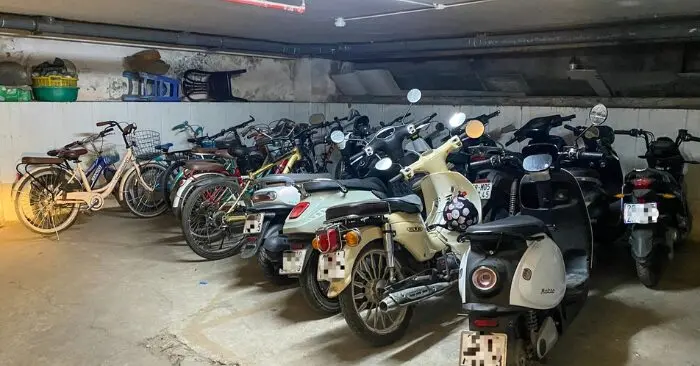 trông giữ xe điện