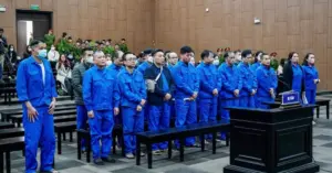 chạy án