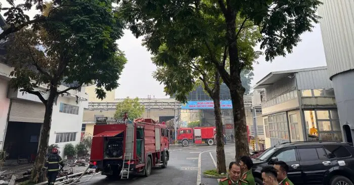 Cháy lớn nhà máy bia Hà Nội tại Habeco Hoàng Hoa Thám