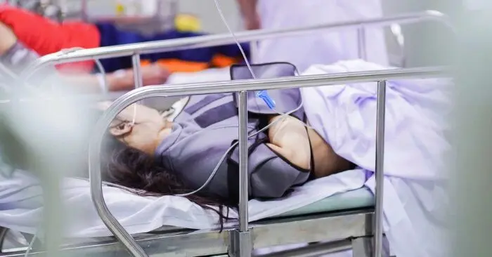 Cháy quán ăn ở TPHCM: Hai cô gái nhảy lầu thoát nạn