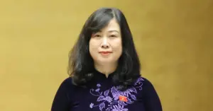Lao động nữ sinh con được nghỉ dài hơn: Quốc hội thông qua Luật Dân số