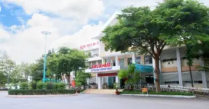 Ngộ độc thực phẩm Lâm Đồng: 36 người nhập viện sau ăn bánh mì