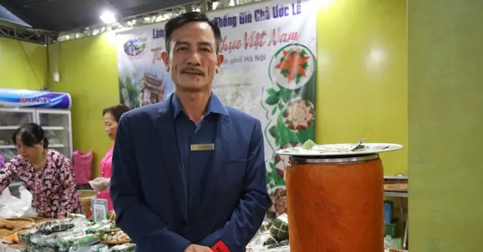 Chả quế Ước Lễ 120kg gây chú ý tại lễ hội ẩm thực