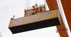 Cảng Hải Phòng 2 triệu TEU container