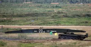 Nga tăng tốc vượt sông, áp sát vành đai pháo đài Ukraine