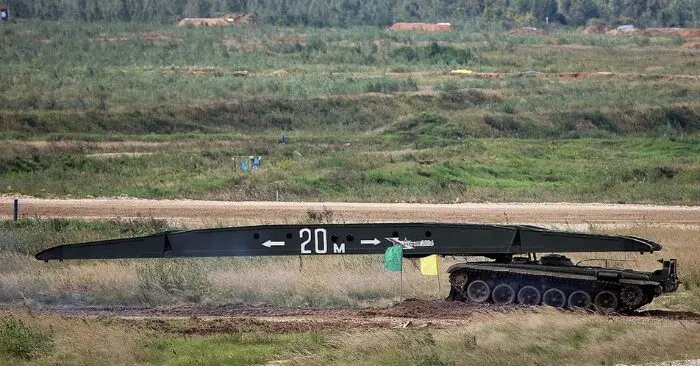 Nga tăng tốc vượt sông, áp sát vành đai pháo đài Ukraine