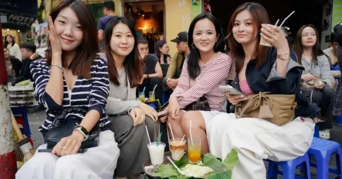 Hà Nội vào top 6 thành phố vui chơi rẻ nhất thế giới