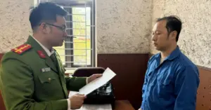Nguyên chuyên viên ở Quảng Ninh