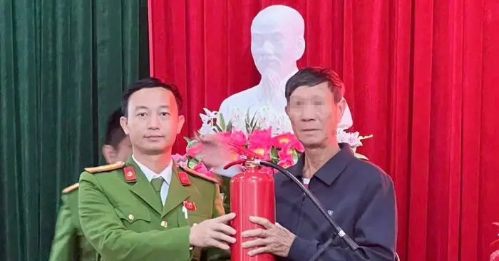 Súng săn bẫy chim đổi bình chữa cháy