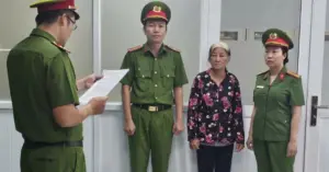 Tạm giam chủ khu đất chứa 257 tấn chất thải