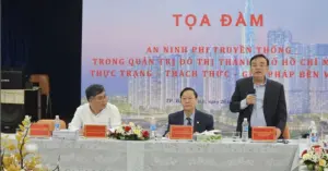 Triều cường và sụt lún TPHCM