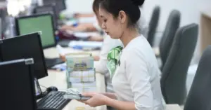 Lãi suất huy động tăng mạnh cuối năm lên 8%