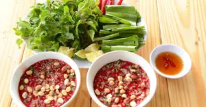 Tiết canh vịt gây tranh cãi khi vào danh sách món vịt ngon nhất