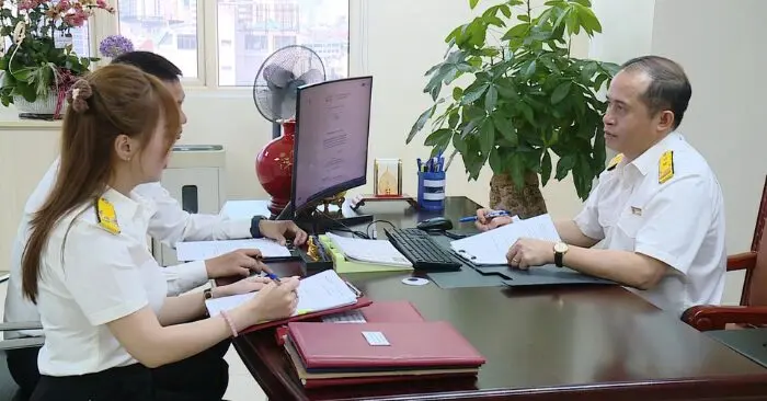 Đề xuất hỗ trợ 100% lương công chức thuế: