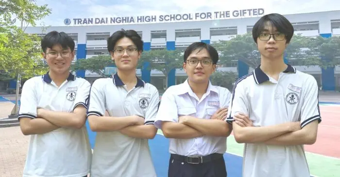 Thành tích hiếm có của bốn nam sinh đạt giải nhất học sinh giỏi quốc gia