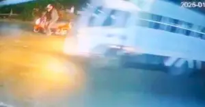 Xe “tập lái” cán chết người rồi bỏ chạy