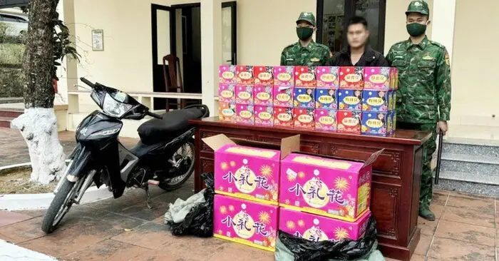 Bắt giữ đối tượng vận chuyển 67kg pháo hoa nổ