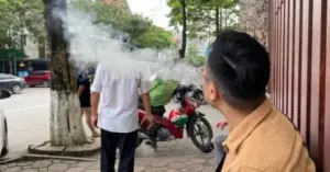 Người hút thuốc lá điện tử bị phạt đến 5 triệu đồng