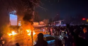 Iran sẵn sàng cho chiến tranh: Cảnh báo phá hủy tiềm lực Mỹ