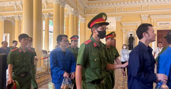 Vận chuyển trái phép tiền tệ: Tuyên án 15 bị cáo hơn 12.000 tỷ