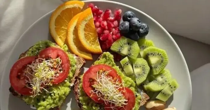Thèm đồ ngọt sau bữa trưa báo hiệu cơ thể cạn năng lượng