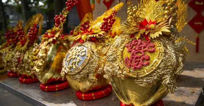 Dừa dát vàng 24K từ trái dừa miền Tây lên ngôi mùa Tết