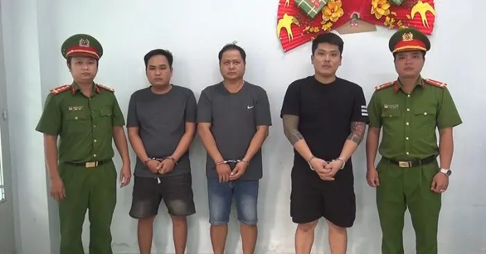 
Hiệp Sĩ Giả Mạo Giải Cứu Campuchia: Bị Phanh Phui Trục Lợi Hàng Chục Tỷ Đồng