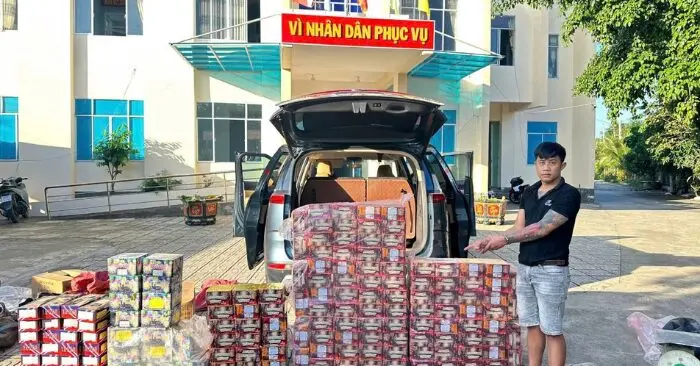 Buôn lậu pháo thuốc lá: Công an TPHCM triệt phá 26 vụ án dịp cận Tết 2026