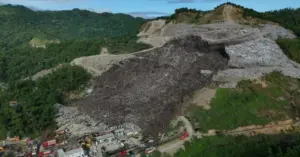 Lở núi rác ở Philippines khiến nhiều người thương vong