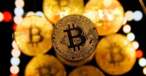 Bitcoin đánh bại vàng năm 2026