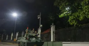 Vũ khí bí ẩn cực mạnh vô hiệu hóa cận vệ Tổng thống Maduro