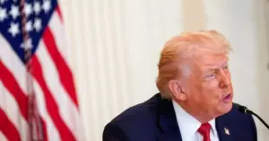 Trump lấy dầu Venezuela