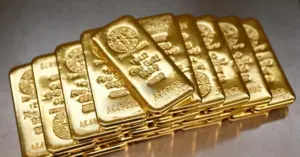 Giá vàng lập đỉnh 5.000 USD, chưa thấy điểm dừng
