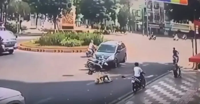Tai nạn tại vòng xuyến