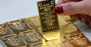 Giá vàng miếng lập kỷ lục 166 triệu đồng